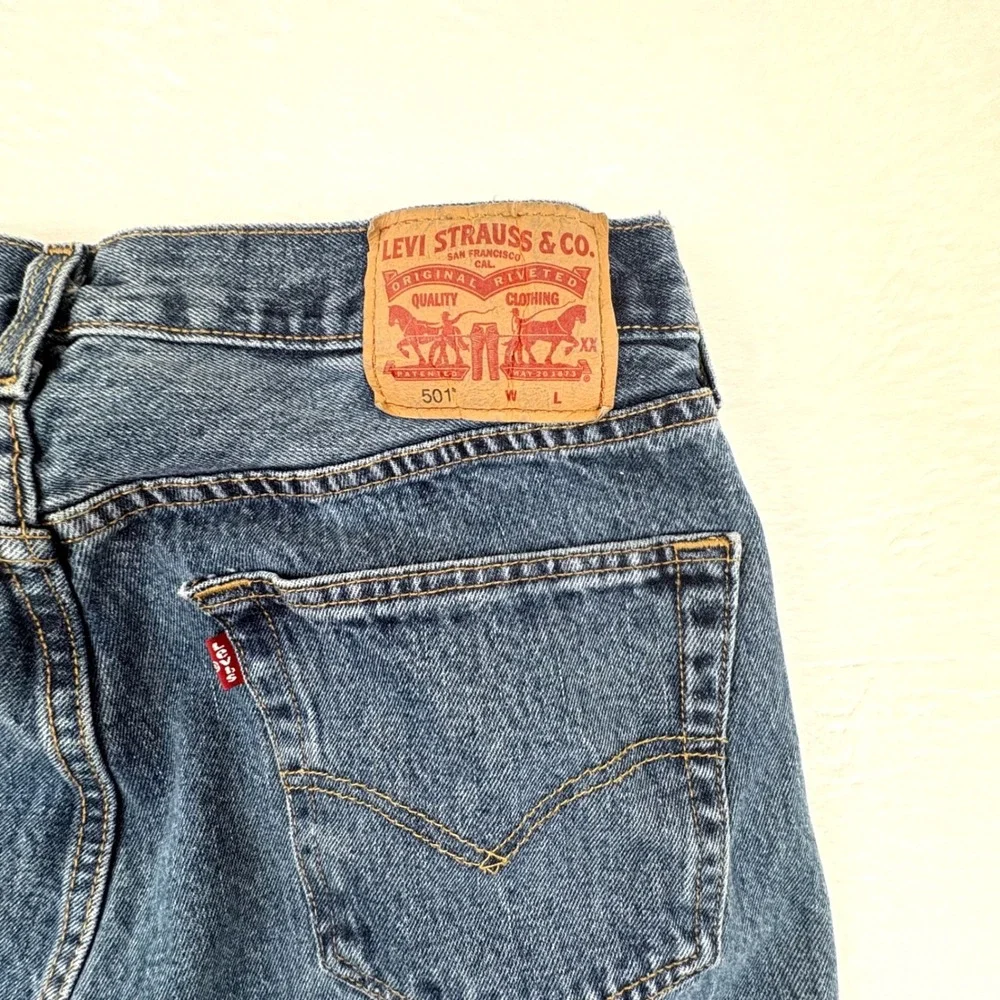 Levis 501 Original Fit Mens Button Fly Leg Jeans W34 L38 00501-019